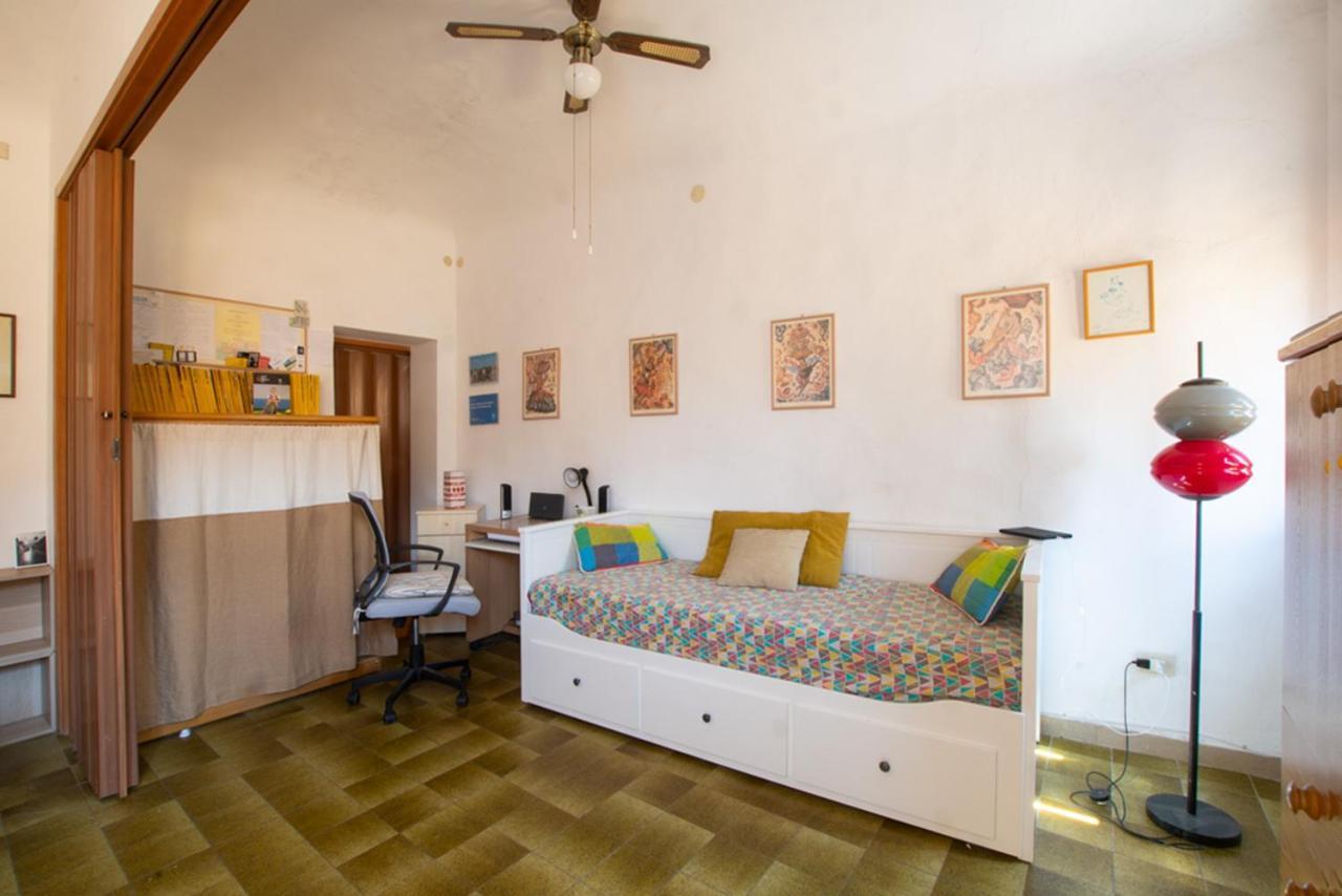 Casa Vacanze Nel Centro Storico Di 포르토페라이오 외부 사진